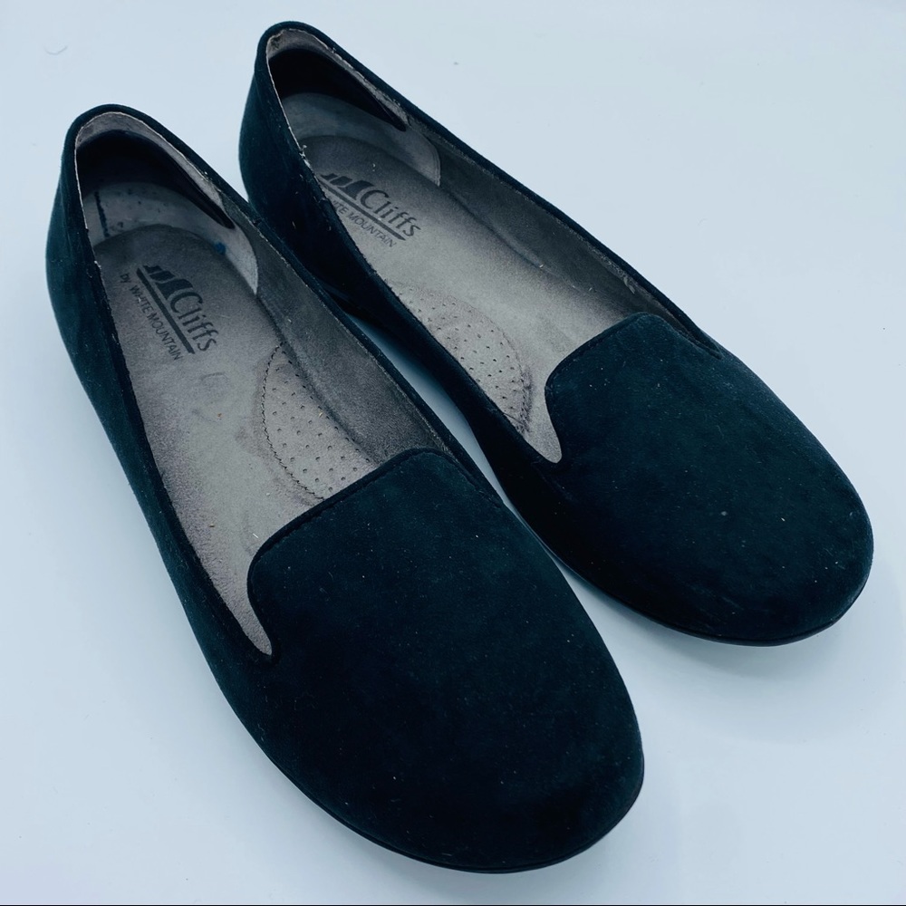 Cliffs by White Mountain || Black Suede Loafer Wedge; Slip-On; Size 8 1/2M